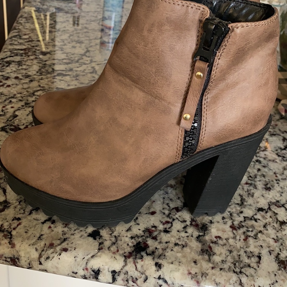 Bootie heels - Picture 7 of 7